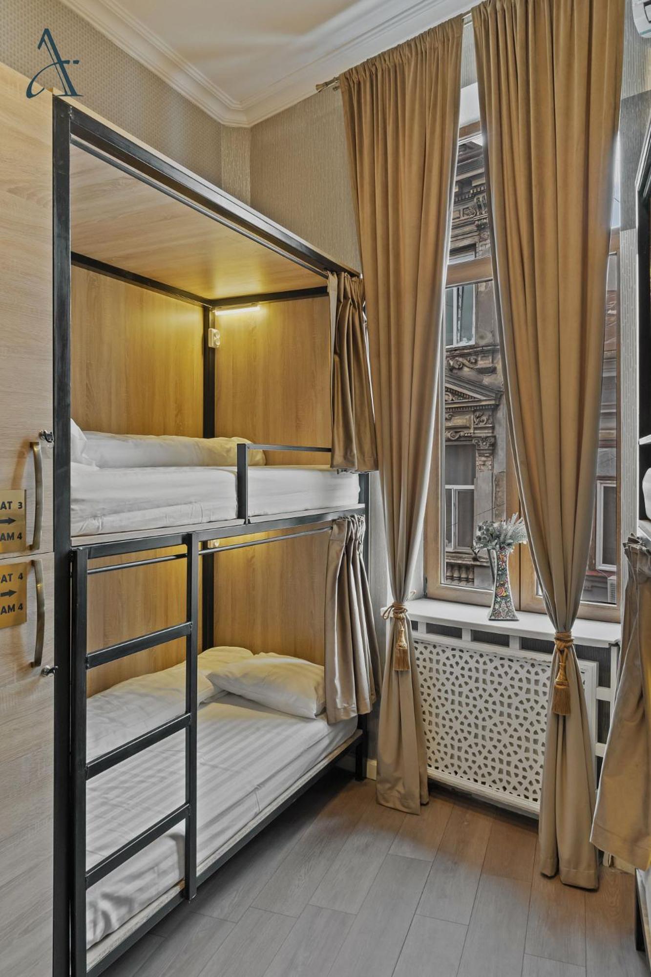 Ramana Garden Hostel - Self-Service Accommodation 부쿠레슈티 외부 사진