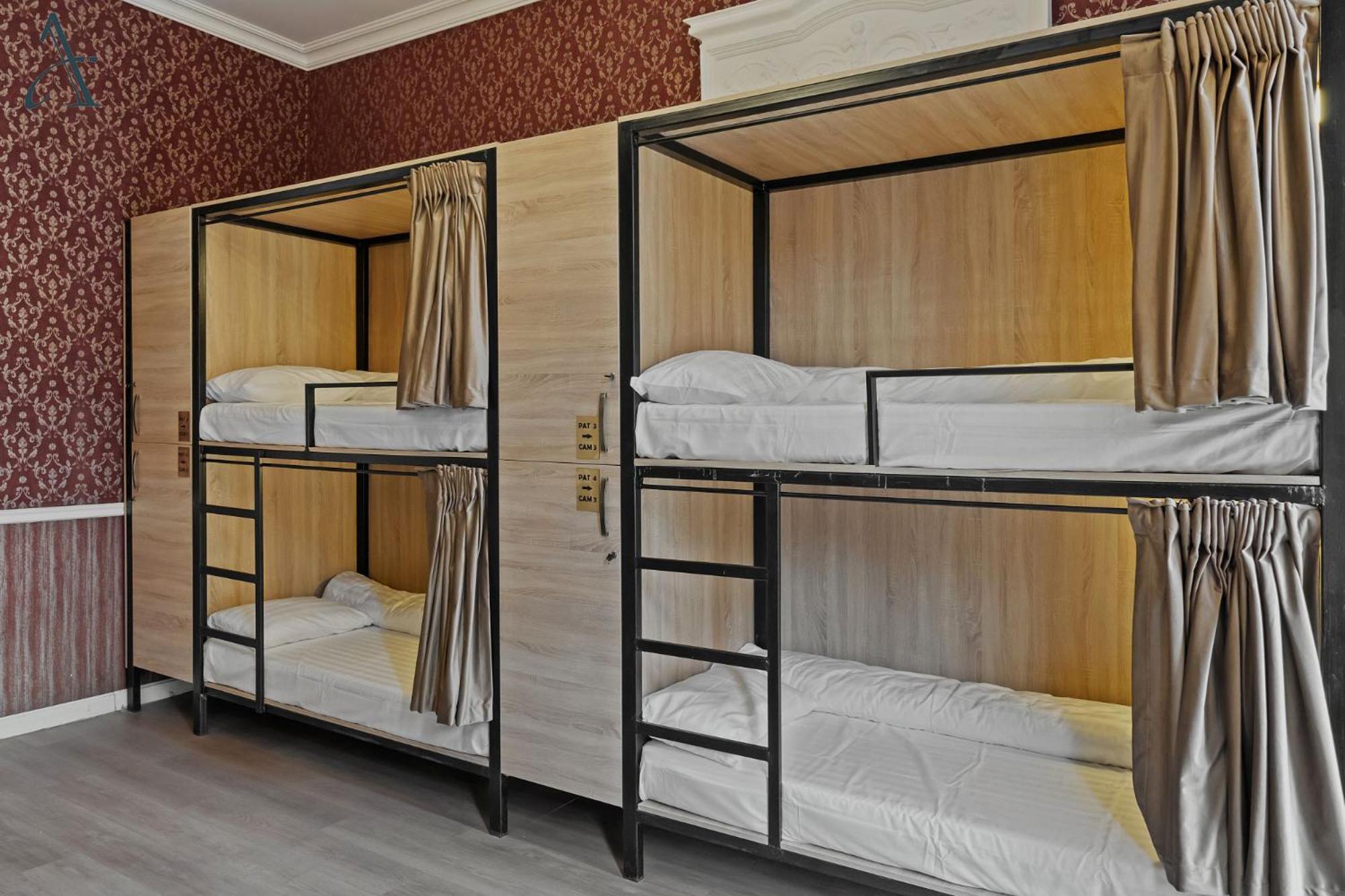 Ramana Garden Hostel - Self-Service Accommodation 부쿠레슈티 외부 사진