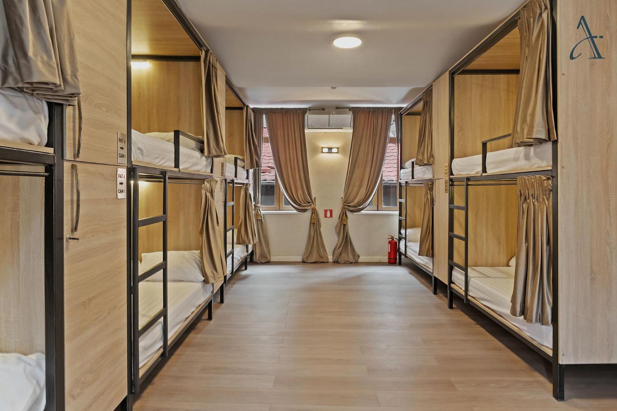 Ramana Garden Hostel - Self-Service Accommodation 부쿠레슈티 외부 사진